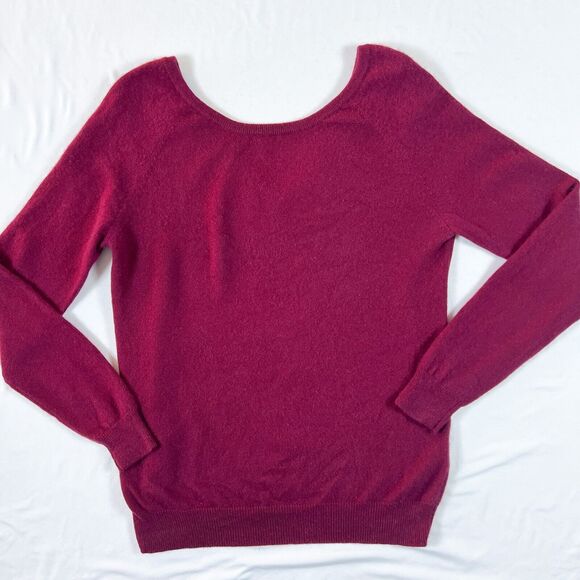 Delicate Love Cashmere Sweater V-Back Womens‎ S Timeless Elevated Old Money Luxe - Picture 3 of 9